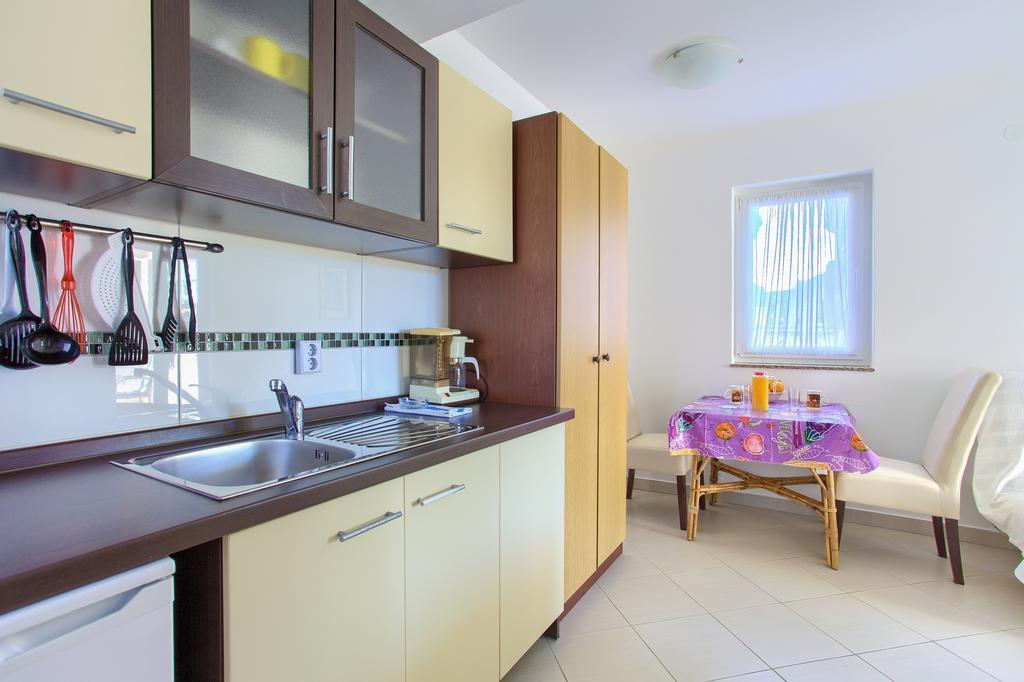 Apartments Vlatko Krk Town Dış mekan fotoğraf