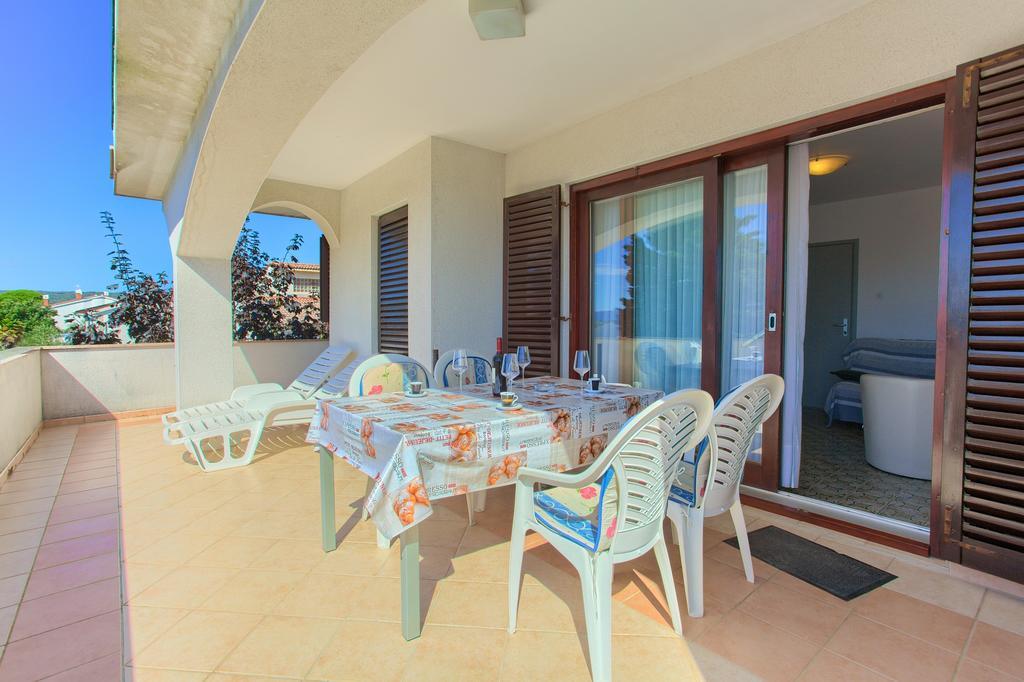 Apartments Vlatko Krk Town Dış mekan fotoğraf