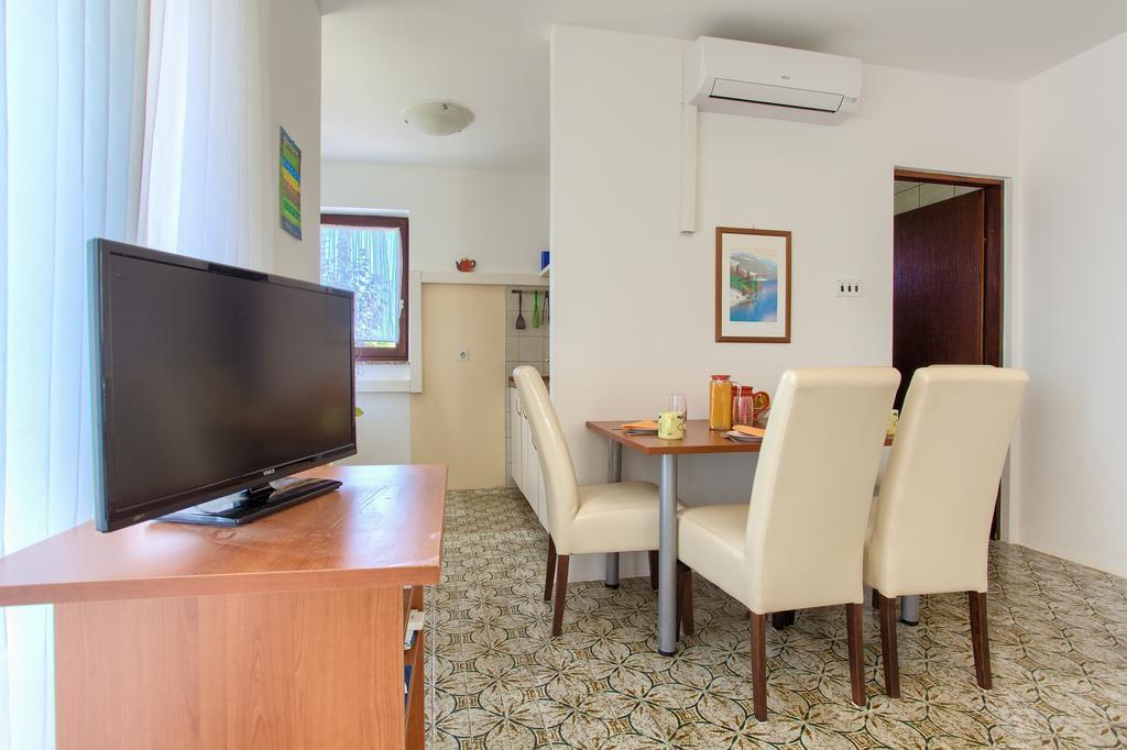 Apartments Vlatko Krk Town Dış mekan fotoğraf